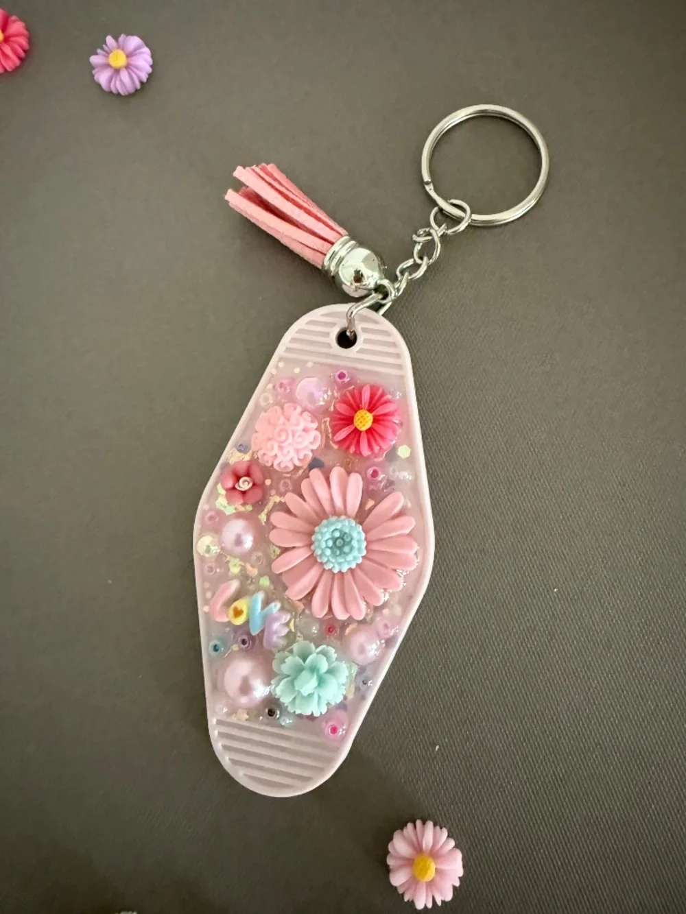 JUNK KEYCHAIN Hotel Room Key - Retro Resin Flowers Beads Handmade - Personalized